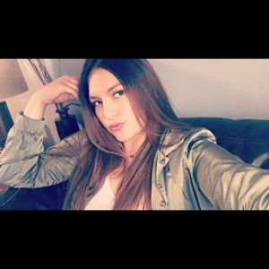 Meet your Posher, Renae